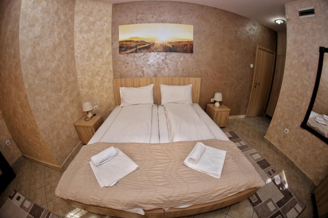 Apartmani Zecevic Nikšić 外观 照片