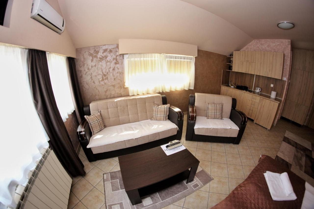 Apartmani Zecevic Nikšić 外观 照片