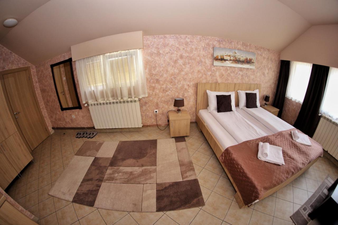 Apartmani Zecevic Nikšić 外观 照片