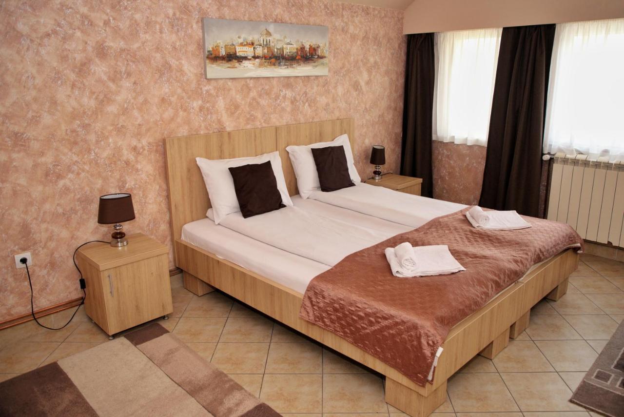 Apartmani Zecevic Nikšić 外观 照片
