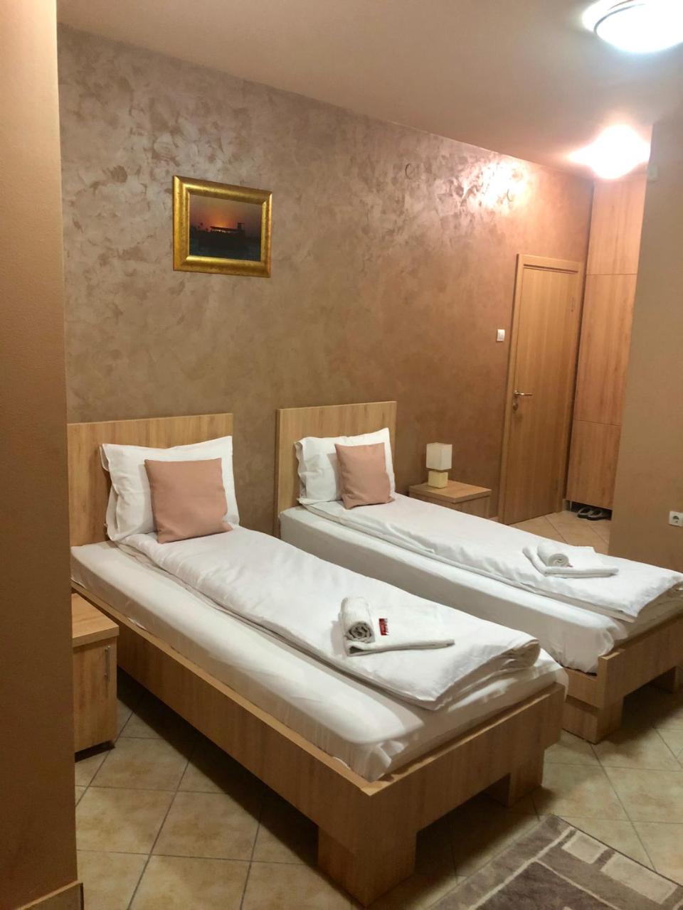 Apartmani Zecevic Nikšić 外观 照片